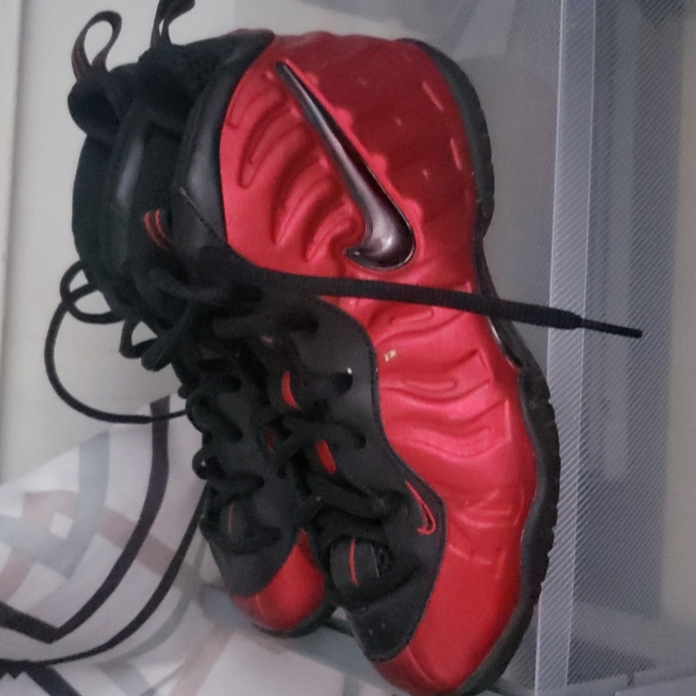 Nike foam posite kids size 3